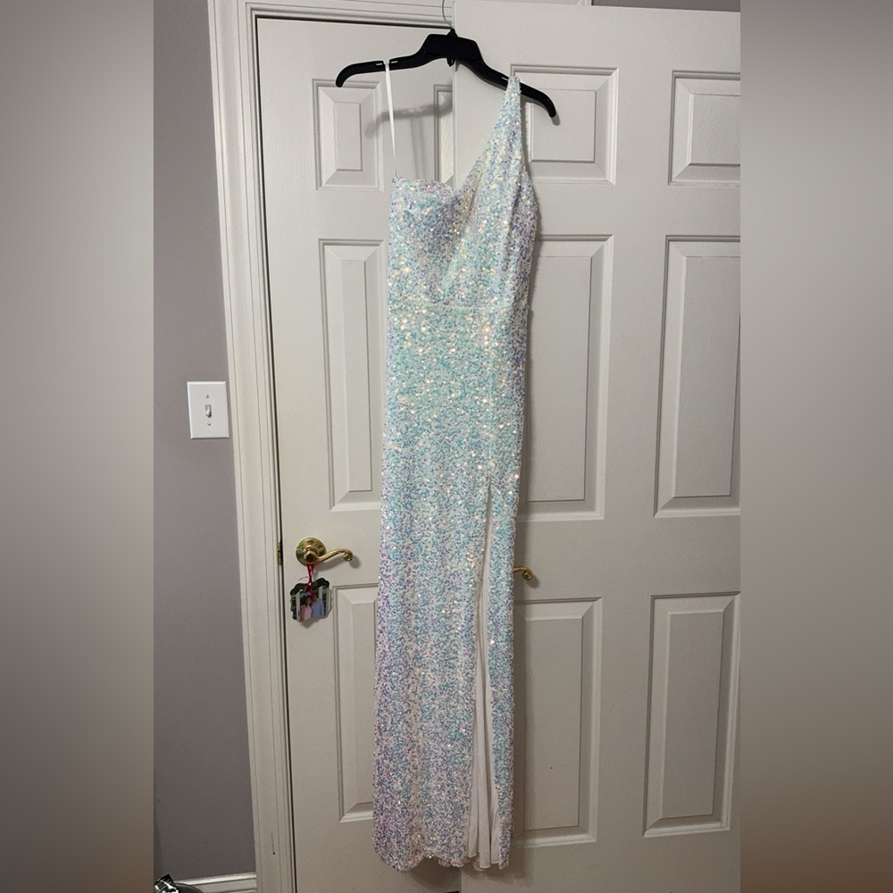 Windsor Prom Dress